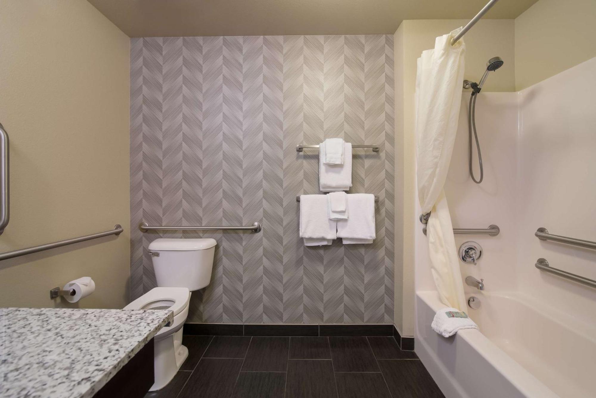 Best Western Roosevelt Place Bismarck Bagian luar foto