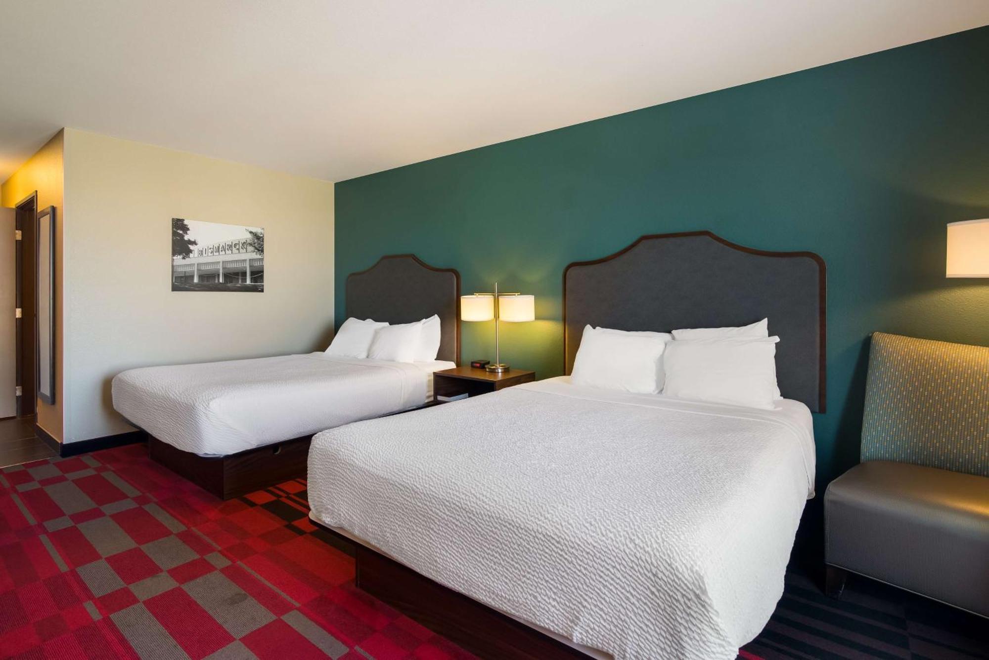 Best Western Roosevelt Place Bismarck Bagian luar foto