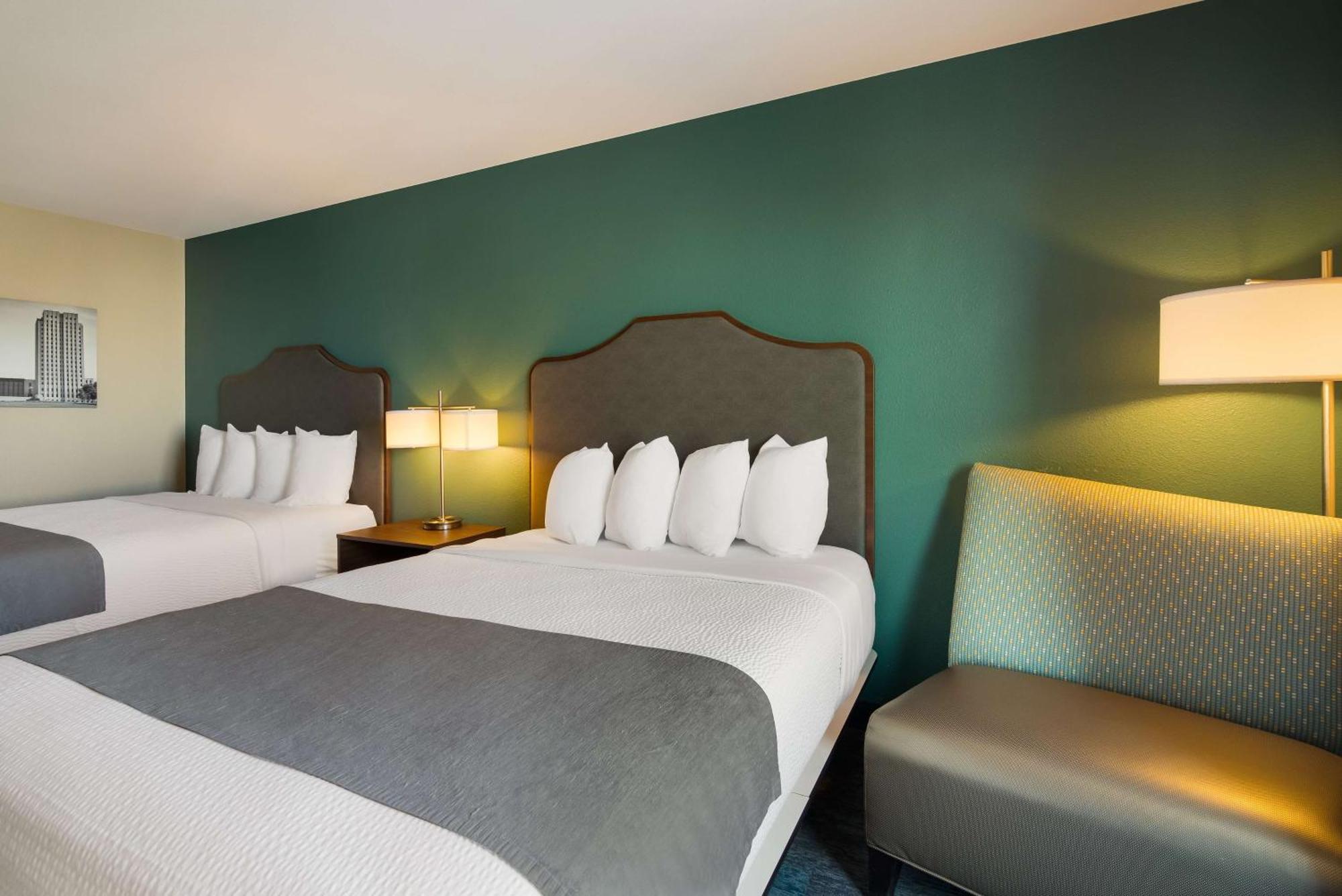 Best Western Roosevelt Place Bismarck Bagian luar foto